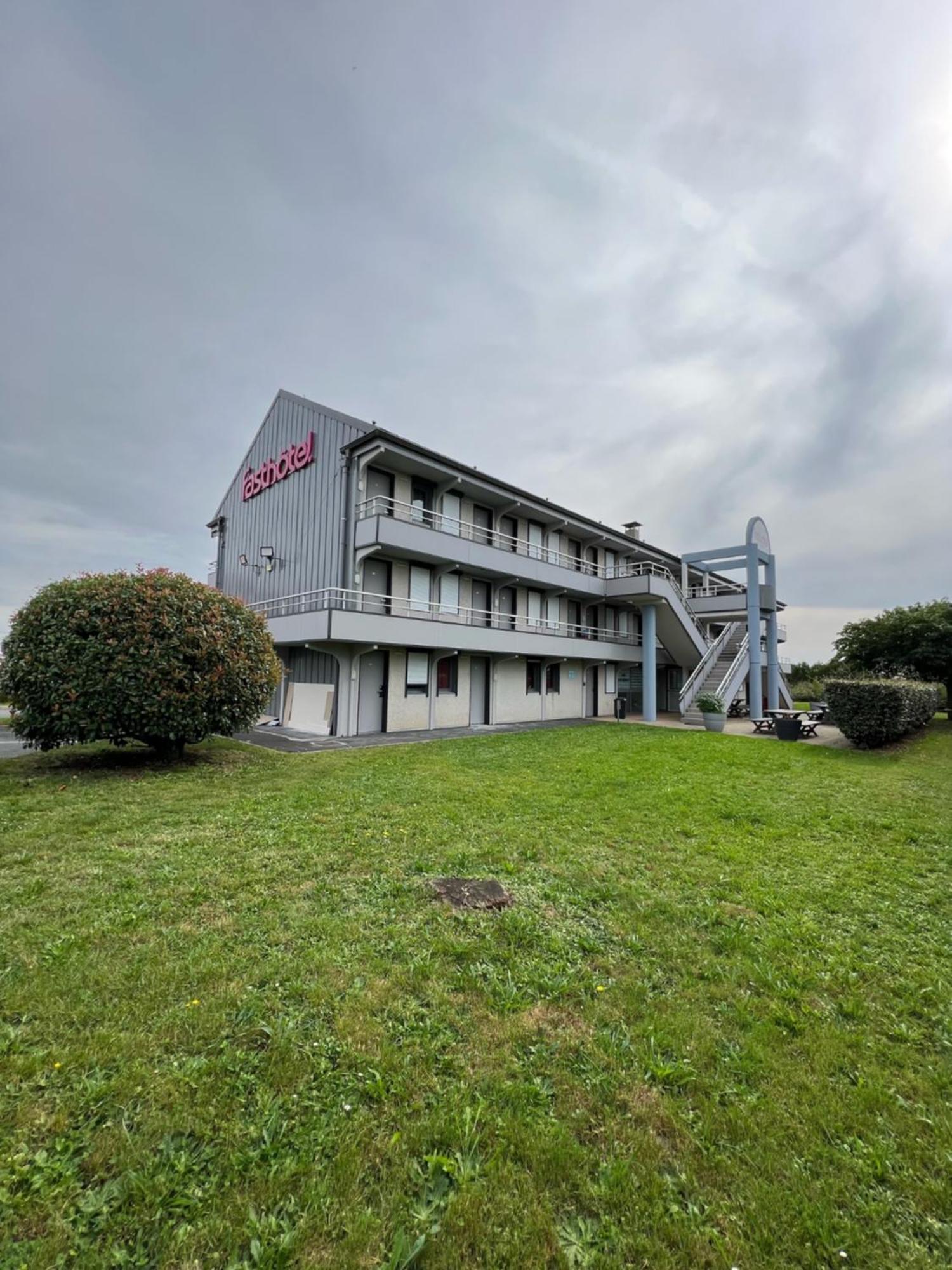 Fasthotel Roissy - Saint-Witz Exterior foto